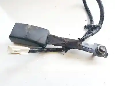 Pezzo di ricambio per auto di seconda mano gancio cintura anteriore destro per hyundai i30 1.6 crdi cat riferimenti oem iam 110308