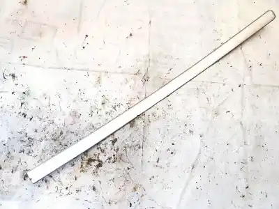 Second-hand car spare part plastics for opel meriva b 1.7 16v cdti oem iam references 93318764