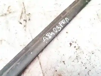 Pezzo di ricambio per auto di seconda mano plastica per opel meriva b 1.7 16v cdti riferimenti oem iam   