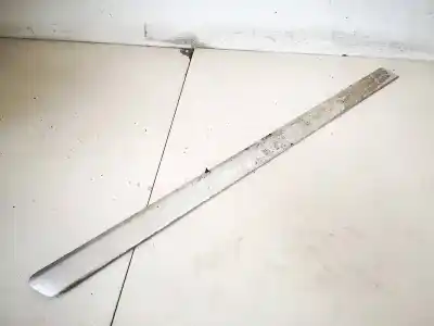 Peça sobressalente para automóvel em segunda mão plásticos por audi a4 avant (8e) 2.5 tdi (120kw) referências oem iam 8e0853964