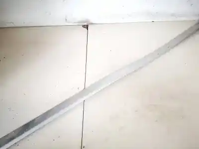 Peça sobressalente para automóvel em segunda mão plásticos por audi a4 avant (8e) 2.5 tdi (120kw) referências oem iam 8e0853953