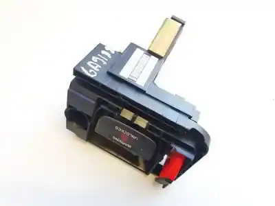 Pezzo di ricambio per auto di seconda mano pezzi vari per volvo v50 (545) 2.0 d riferimenti oem iam 8641848  8613632