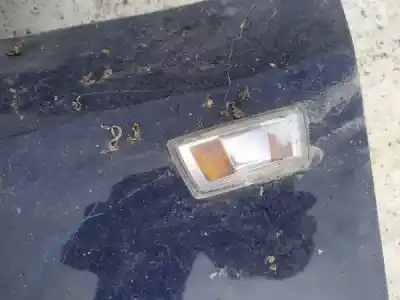 Peça sobressalente para automóvel em segunda mão farolim do lado esquerdo por opel zafira b 1.9 cdti referências oem iam 