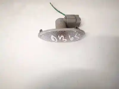 Pièce détachée automobile d'occasion LAMPE CÔTÉ GAUCHE pour TOYOTA YARIS (_P9_)  Références OEM IAM 817300D032  81730-0D032