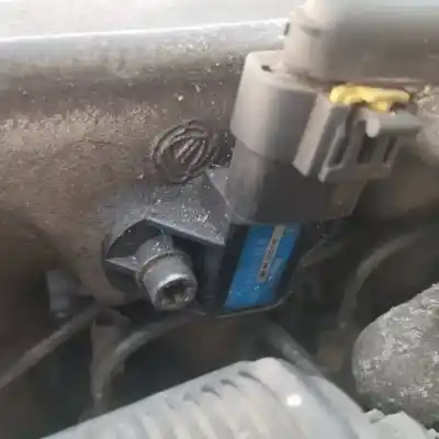 Peça sobressalente para automóvel em segunda mão sensor de pressão por opel zafira b 1.9 cdti cat (z 19 dtl) referências oem iam 0281002437  