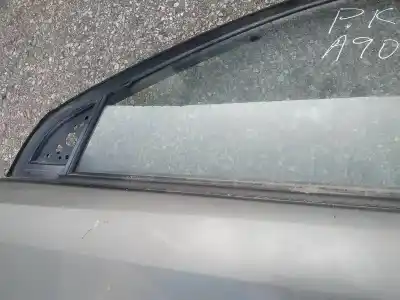 Pezzo di ricambio per auto di seconda mano plastica per toyota corolla (e12) 2.0 d-4d linea luna berlina riferimenti oem iam   