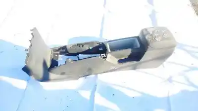 Pezzo di ricambio per auto di seconda mano bracciolo centrale per volvo v50 (545) 1.6 d riferimenti oem iam 8687408