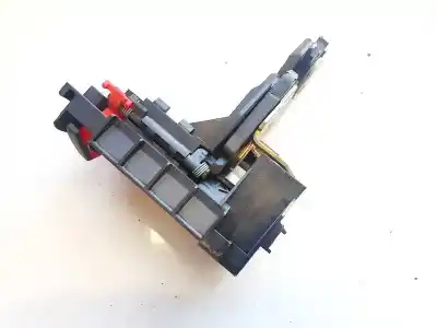 Pezzo di ricambio per auto di seconda mano pezzi vari per volvo v50 (545) 2.0 d riferimenti oem iam 8641848  8613632