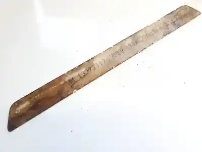 Автозапчасти б/у пластик за opel insignia a (g09) 2.0 cdti (68) ссылки oem iam 13272117  545279093