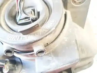 Peça sobressalente para automóvel em segunda mão farol / farolim direito por mazda 2 (dy) 1.25 (dy3w) referências oem iam 90733100  907-33100