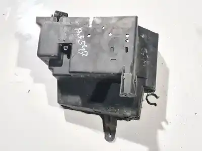 Peça sobressalente para automóvel em segunda mão suporte por peugeot 406 (8b) 2.0 hdi 110 referências oem iam 9633899680a