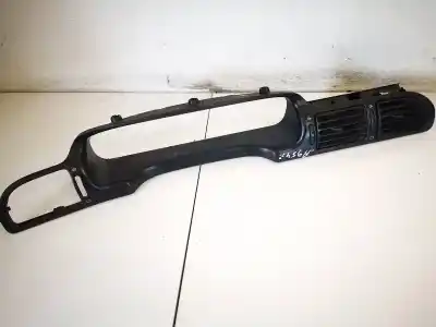 Peça sobressalente para automóvel em segunda mão molduras frontais por peugeot 406 (8b) 2.0 hdi 110 referências oem iam 223330