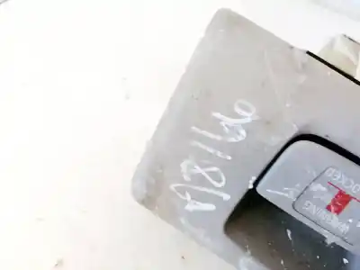 Pezzo di ricambio per auto di seconda mano pezzi vari per volvo v50 (545) 2.0 d riferimenti oem iam 8641848  8613632