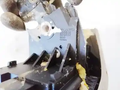 Pezzo di ricambio per auto di seconda mano pezzi vari per volvo v50 (545) 2.0 d riferimenti oem iam 8641848  8613632