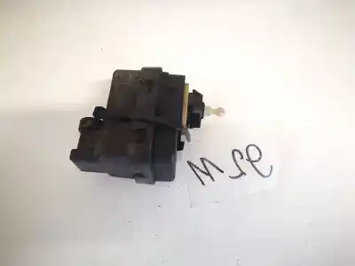 Pièce détachée automobile d'occasion moteur de reglage des phares pour renault laguna (b56) 2.0 références oem iam 7700820054