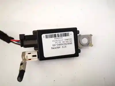 Second-hand car spare part antenna amplifier for citroen c5, ii 2008.02 - 2011.01 2.0 hdi 103kw 2009.04 - 2011.01 oem iam references 9662924880  