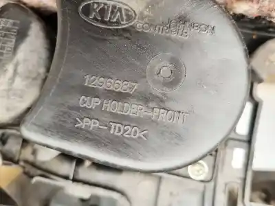 Peça sobressalente para automóvel em segunda mão apoio de braço consola central por kia ceed (ed) 1.6 crdi 115 referências oem iam 1296687  