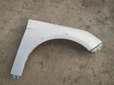 Peça sobressalente para automóvel em segunda mão guarda-lamas dianteiro direito por ford focus iii 1.6 ti referências oem iam 
