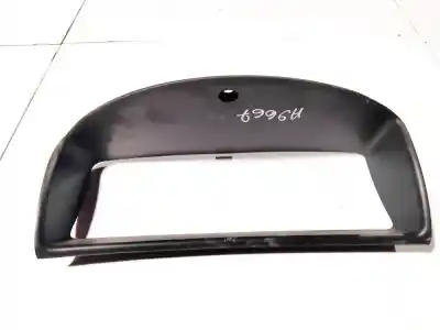 Peça sobressalente para automóvel em segunda mão molduras frontais por toyota corolla (e12) 2.0 d-4d linea luna berlina referências oem iam 5540302060