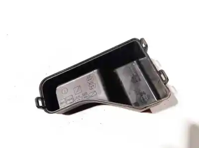 Second-hand car spare part fuse box unit for toyota corolla (e12) 2.0 d-4d linea luna berlina oem iam references   