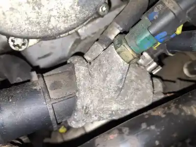Pezzo di ricambio per auto di seconda mano termostato per fiat croma (194) 1.9 8v multijet dynamic riferimenti oem iam 