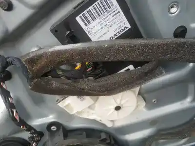 Pezzo di ricambio per auto di seconda mano motore alzacristalli anteriore destro per volvo v50 (545) 2.0 d riferimenti oem iam 30737681