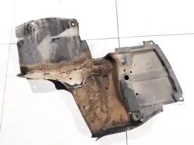 Pezzo di ricambio per auto di seconda mano plastica per toyota corolla (e12) 2.0 d-4d linea luna berlina riferimenti oem iam   