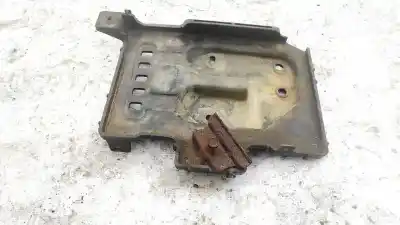 Pezzo di ricambio per auto di seconda mano Medio per HYUNDAI I30 1.6 CRDi CAT Riferimenti OEM IAM   