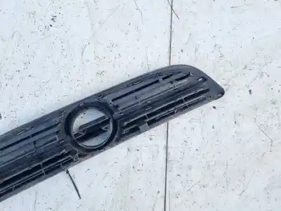 Автозапчасти б/у передняя решетка за opel zafira, a 1999.04 - 2003.11 2.2 dti 16v 92kw 2002.01 - 2005.06 ссылки oem iam 24453538  