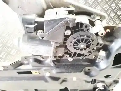 Автозапчасти б/у мотор заднего правого стекла за AUDI A6 AVANT (C4) 2.5 TDI ссылки OEM IAM 119019101  05071970