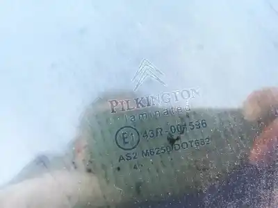 Second-hand car spare part right rear triangle quarter glass for citroen c4 i (lc_) 2.0 hdi oem iam references as2   Second-hand car spare part right rear triangle quarter glass for citroen c4 i (lc_) 2.0 hdi oem iam references as2