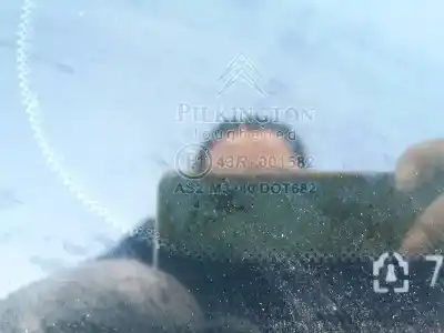 Second-hand car spare part left rear triangle quarter glass for citroen c4 i (lc_) 2.0 hdi oem iam references as2   Second-hand car spare part left rear triangle quarter glass for citroen c4 i (lc_) 2.0 hdi oem iam references as2