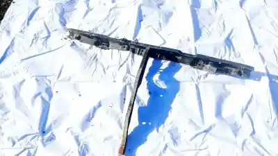 Peça sobressalente para automóvel em segunda mão painel frontal por kia carnival 2.9 crdi cat referências oem iam 