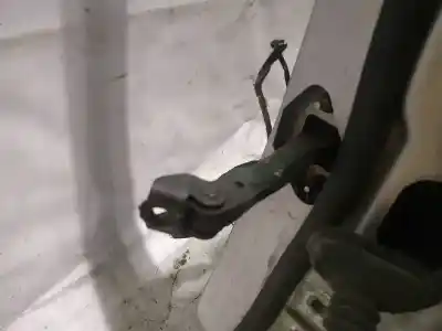 Second-hand car spare part hinge for volvo xc90 2.4 diesel cat oem iam references   