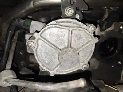 Peça sobressalente para automóvel em segunda mão depressor de travões / bomba de vácuo por volvo v50 (545) 2.0 d referências oem iam d165