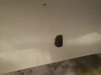 Peça sobressalente para automóvel em segunda mão plásticos por toyota corolla (e12) 2.0 d-4d linea luna berlina referências oem iam 