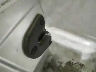 Peça sobressalente para automóvel em segunda mão fechadura da porta dianteira esquerda por opel meriva b 1.7 16v cdti referências oem iam 