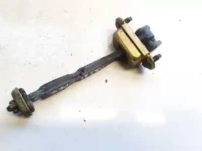 Second-hand car spare part hinge for ford focus turnier (cak) 1.8 tddi turbodiesel cat oem iam references    Second-hand car spare part hinge for ford focus turnier (cak) 1.8 tddi turbodiesel cat oem iam references