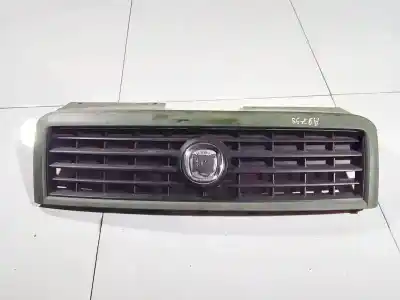 Автозапчастина б/у передня решіта для fiat doblo (119) 1.9 jtd elx / dynamic посилання на oem iam 735395576