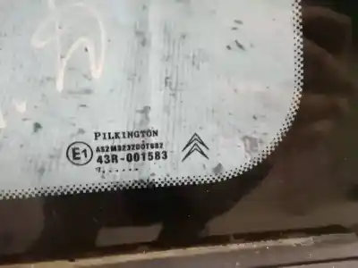 Second-hand car spare part right rear triangle quarter glass for citroen c4 i (lc_) 1.6 16v oem iam references as2   Second-hand car spare part right rear triangle quarter glass for citroen c4 i (lc_) 1.6 16v oem iam references as2