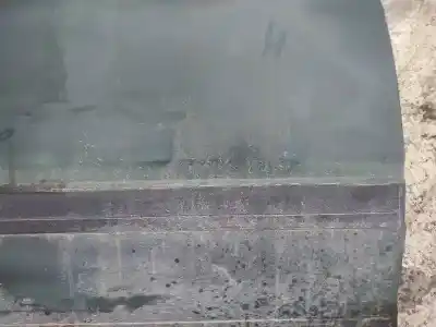 Pezzo di ricambio per auto di seconda mano plastica per audi 100 avant (c4) 2.4 diesel riferimenti oem iam   