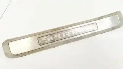 Peça sobressalente para automóvel em segunda mão plásticos por kia sportage (km) 2.0 crdi referências oem iam 858861f000