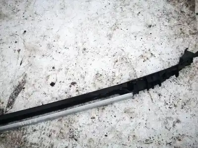 Peça sobressalente para automóvel em segunda mão plásticos por kia sportage (km) 2.0 crdi referências oem iam 872831f000