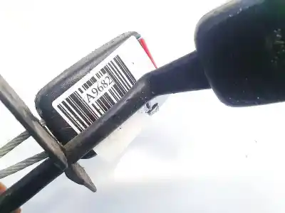 Автозапчасти б/у левый задний крюк ремня за audi a4 avant (b5) 1.8 ссылки oem iam 8d0857739  8a5857767