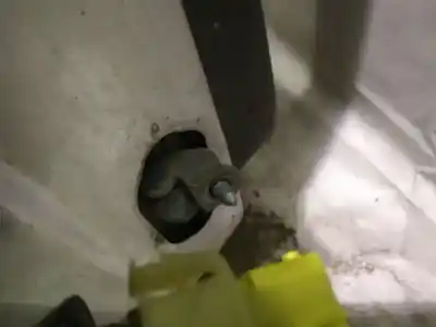 Автозапчастина б/у петля для citroen c4 i (lc_) 1.6 hdi посилання на oem iam  Автозапчастина б/у петля для citroen c4 i (lc_) 1.6 hdi посилання на oem iam