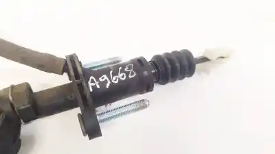 Pezzo di ricambio per auto di seconda mano cilindro frizione per opel vectra c caravan 1.9 cdti riferimenti oem iam fm277001  