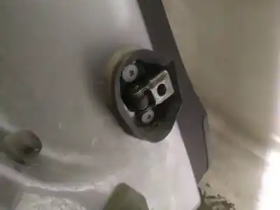 Second-hand car spare part hinge for bmw x3 (e83) 3.0 turbodiesel cat oem iam references   