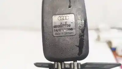 Автозапчастина б/у задній правий гачок для audi a4 avant (b5) 1.8 посилання на oem iam 8d0857739  