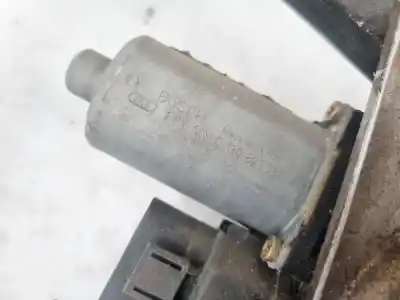 Автозапчасти б/у мотор заднего левого стекла за audi a6, c5 2001.08 - 2005.01 facelift 2.4 125kw 2001.08 - 2005.01 ссылки oem iam 0130821784  