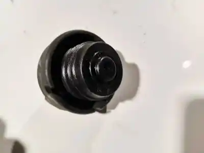 Second-hand car spare part outer fuel cap for audi 80 avant 1.9 tdi oem iam references   